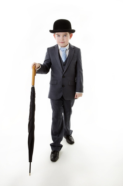 jonge jongen verkleed als een zakenman - Foto, afbeelding