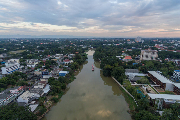 Chiang Mai City ping river in Thailand Aerial Drone Foto vista - Fotografia, imagem
