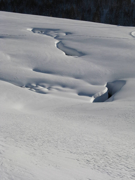 horská krajina po silném sněžení - Fotografie, Obrázek