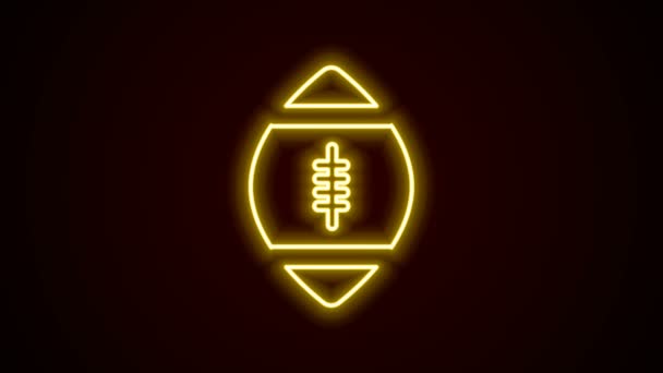 Светящаяся неоновая линия икона американского футбольного мяча выделена на черном фоне. Значок мяча для регби. Символ командной игры. Видеографическая анимация 4K - Кадры, видео