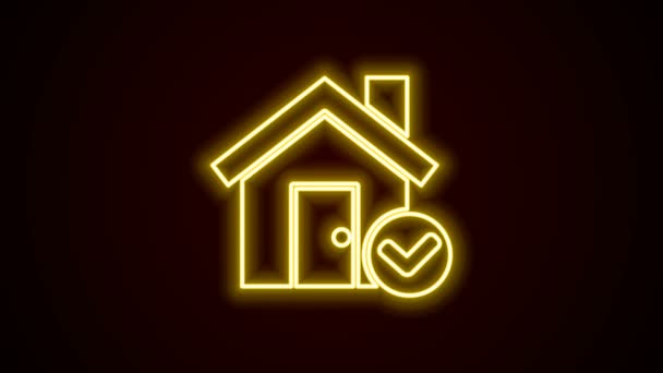 Ragyogó neon vonal Ház ellenőrző jel ikon elszigetelt fekete háttér. Ingatlanügynökség vagy villaváros elit osztály. 4K Videó mozgás grafikus animáció - Felvétel, videó