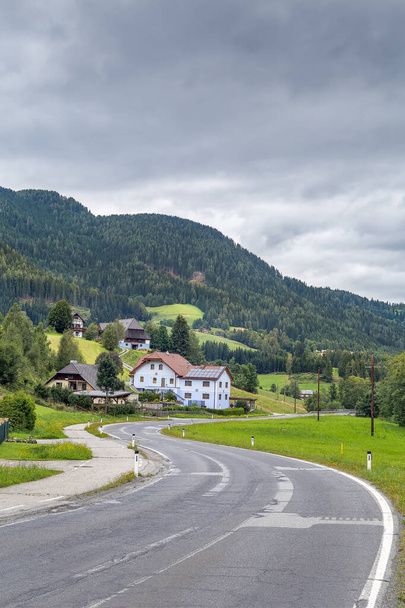 krajina s poli a horami ve Štýrsku, Rakousko - Fotografie, Obrázek