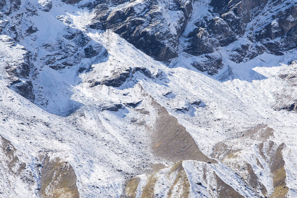 Snow covered mountain slope - Φωτογραφία, εικόνα