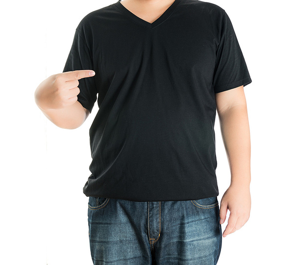 άνθρωπος στο κενό t-shirt δείχνοντας τον εαυτό του σε κοντινό πλάνο - Φωτογραφία, εικόνα