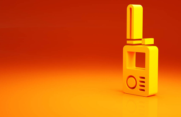 Κίτρινη εικόνα walkie talkie απομονωμένη σε πορτοκαλί φόντο. Φορητό εικονίδιο πομπού. Σήμα ασύρματου πομποδέκτη. Μινιμαλιστική έννοια. 3d απεικόνιση 3D καθιστούν - Φωτογραφία, εικόνα