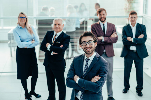 group of successful business people standing in the office - Fotoğraf, Görsel