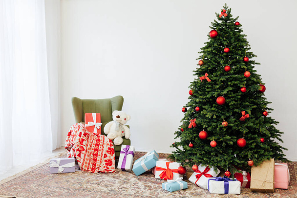Silvestr domů vánoční stromeček hračky Prosinec 2021 2022 - Fotografie, Obrázek