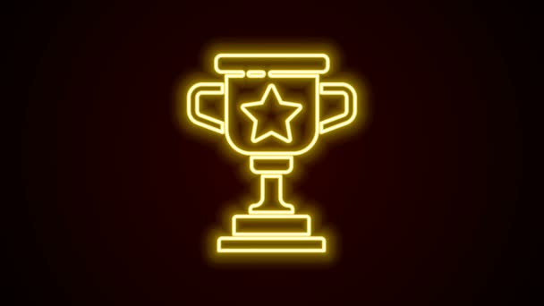 Glow néon ligne Award tasse icône isolée sur fond noir. Symbole du trophée gagnant. Trophée de championnat ou compétition. Signe d'accomplissement sportif. Animation graphique de mouvement vidéo 4K - Séquence, vidéo