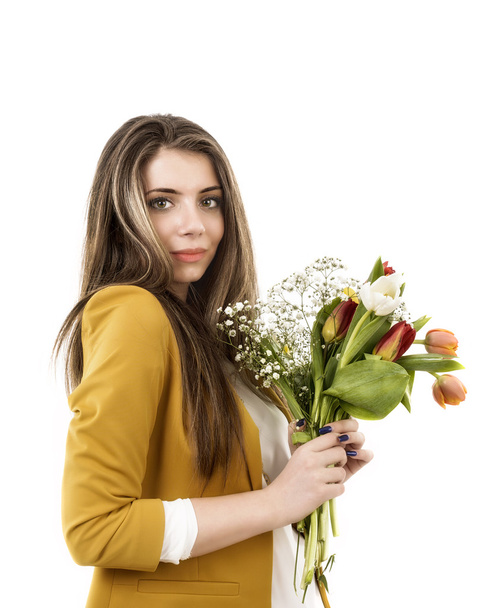 junge Frau mit Tulpen isoliert auf weißem Hintergrund - Foto, Bild