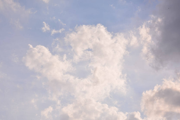 A mesmerizing cloudy sky - perfect for wallpaper - Photo, image