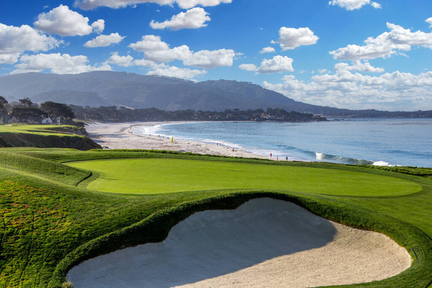 A view of Pebble Beach golf  course, Hole 9, Monterey, California, USA - Foto, Imagen