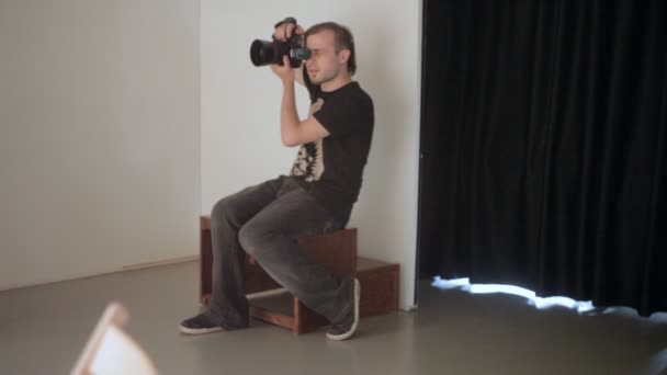 Work in photo studio - Filmati, video