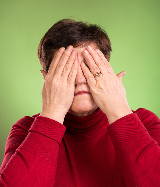Frau leidet unter Kopfschmerzen - Foto, Bild