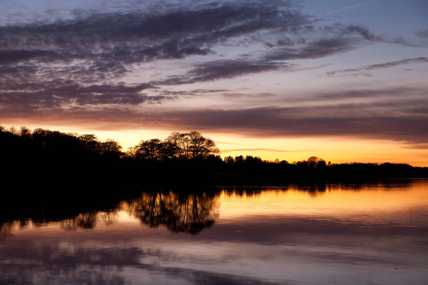 Sunset in Sjaelsoe lake in Rudersdal in Denmark - Valokuva, kuva