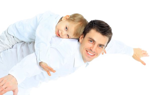 Retrato de padre e hijo felices. Aislado sobre blanco
 - Foto, imagen