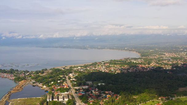 Vista aérea de la ciudad de Davao. - Foto, imagen