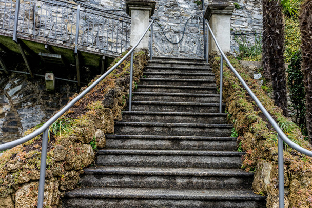 Італія, Варенна, озеро Комо, кам "яні сходи. - Фото, зображення