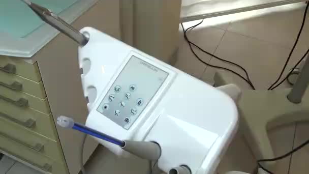 Kiev, Ukraine 21 août 2019 : Aménagement intérieur moderne du bureau dentaire - Séquence, vidéo