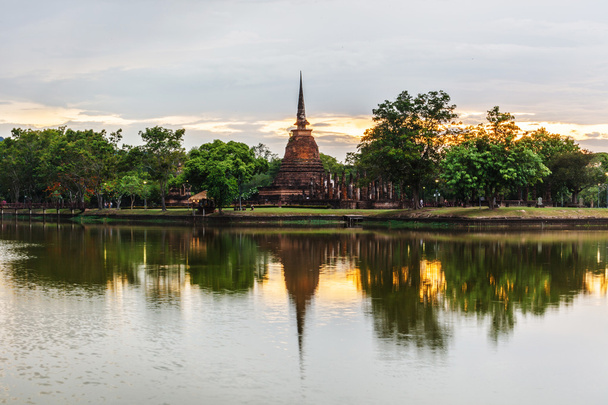 sunset with pagoda wat pra si sukhothai at thailand - Photo, Image