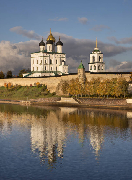 Krom (Kremlin) in Pskov. Russia - Foto, Imagem