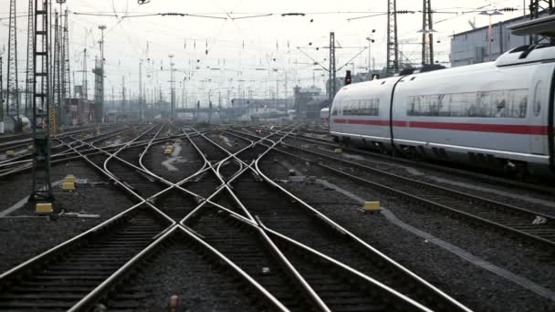 κυκλοφορίας στο σιδηροδρομικό σταθμό - Πλάνα, βίντεο