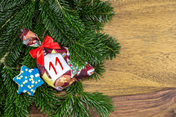 estrella azul, una bolsa de Navidad y abeto, para un calendario de Navidad - Foto, Imagen