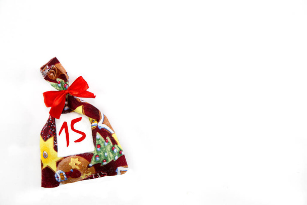 різдвяний мішок з номером для різдвяного календаря на білому тлі
 - Фото, зображення