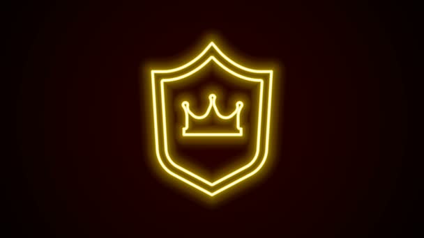 Brillante escudo de línea de neón con icono de la corona aislado sobre fondo blanco. Animación gráfica de vídeo 4K - Metraje, vídeo