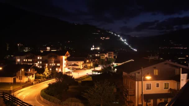 Kaprun Ausztria éjszakai kilátása. időintervallum - Felvétel, videó