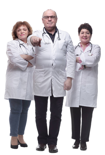 in full growth. group of confident doctors looking at you - Foto, imagen