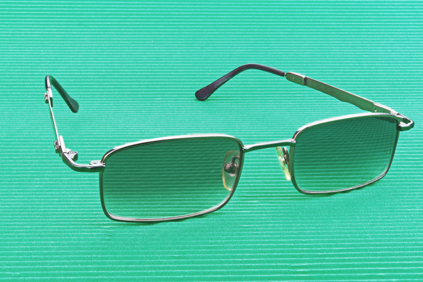 бачення окуляри
 - Фото, зображення