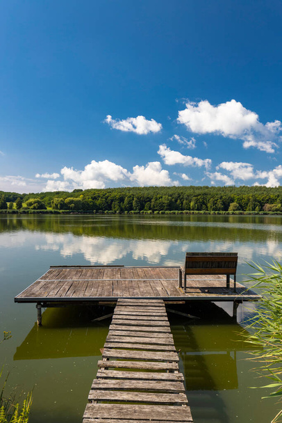 Jetée sur l'étang Jenoi-to, Hongrie - Photo, image