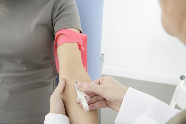 próbki krwi u kobiety - Zdjęcie, obraz