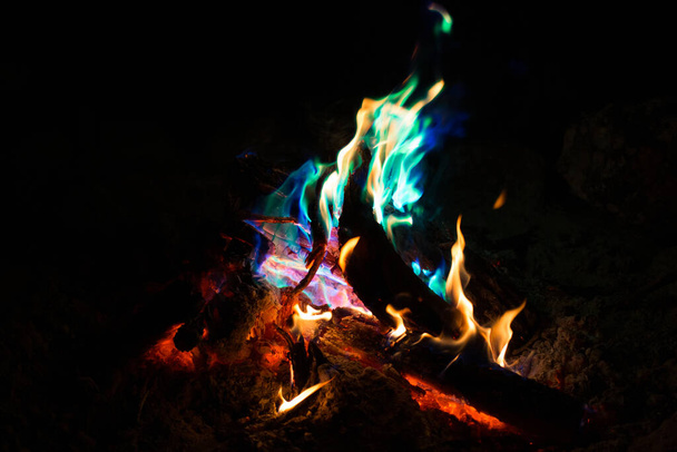 Chamas de fogueira coloridas na Austrália - Foto, Imagem