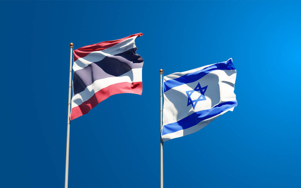 Gyönyörű nemzeti zászlók Thaiföld és Izrael együtt az ég hátterében. 3D-s művészeti koncepció. - Fotó, kép