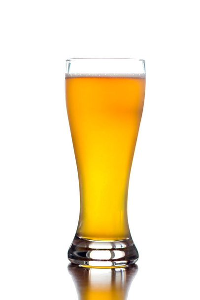 Photo of fully loaded beer taken in reverse light - Фото, изображение