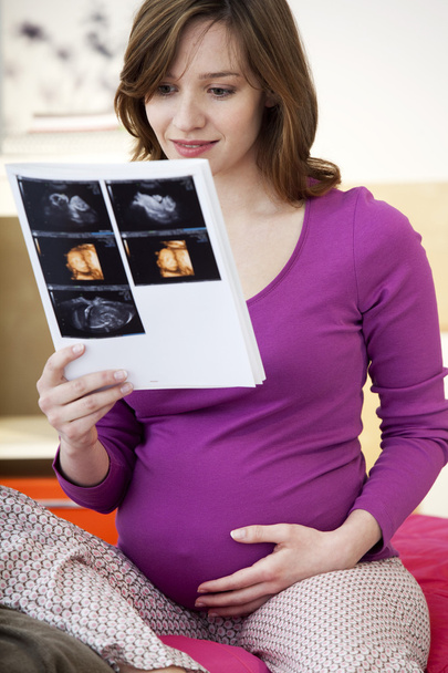 zwangere vrouw, Ultrasonografie - Foto, afbeelding