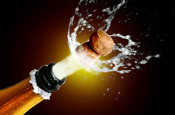 Закрыть пробку от шампанского
 - Фото, изображение