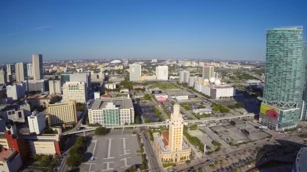 Edifícios no centro de Miami
 - Filmagem, Vídeo