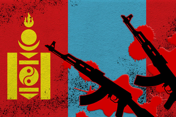Mongolská vlajka a dvě černé AK-47 pušky v červené krvi. Koncepce teroristického útoku nebo vojenských operací se smrtícími následky. Nebezpečné použití zbraně - Fotografie, Obrázek