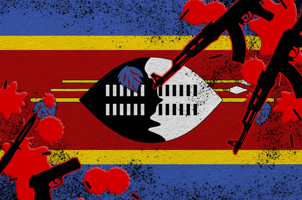 スワジランドの旗と赤い血で銃。テロ攻撃と軍事作戦の概念。銃取引 - 写真・画像