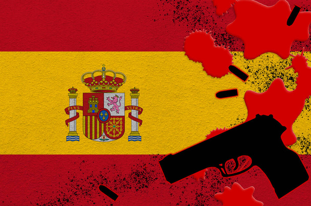 Bandeira espanhola e arma de fogo preta a sangue vermelho. Conceito para ataque terrorista ou operações militares com resultado letal. Uso perigoso de pistolas - Foto, Imagem