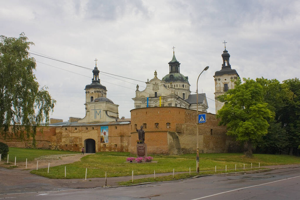ウクライナのBerdichevのBare Carmelitesの修道院 - 写真・画像