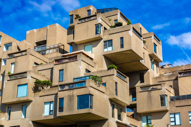 MONTREAL, CANADA - APRIL 2, 2020: Habitat 67 is a housing complex in Montreal in a sunny day, Quebec, Canada - Zdjęcie, obraz