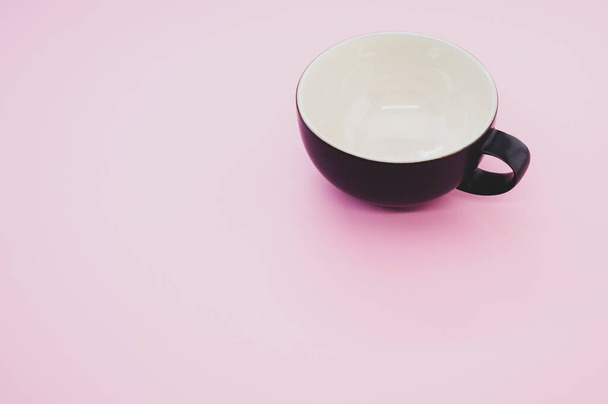 A closeup shot of a ceramic cup - 写真・画像