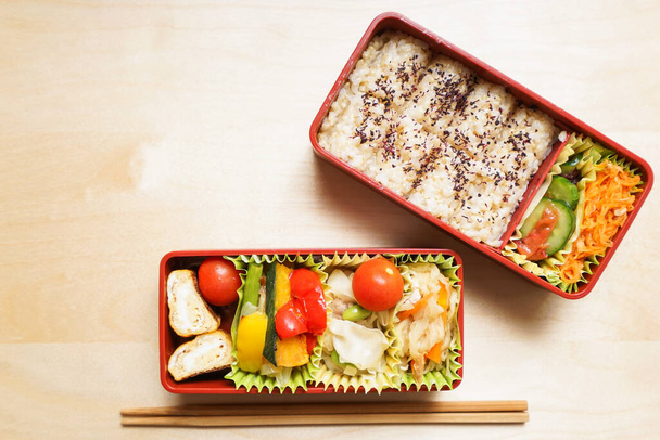 домашня обідня коробка, крупним планом
 - Фото, зображення
