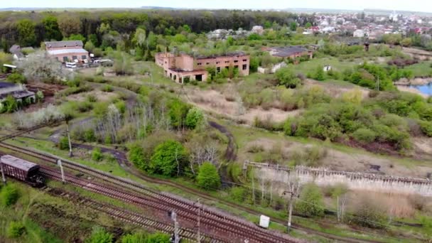 as ruínas da planta são conquistadas pela natureza - Filmagem, Vídeo