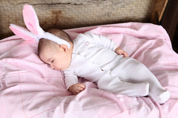 Easter bunny baby - Foto, afbeelding
