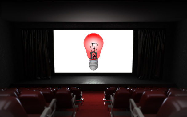 lege bioscoop auditorium met onraad waarschuwing op het scherm - Foto, afbeelding