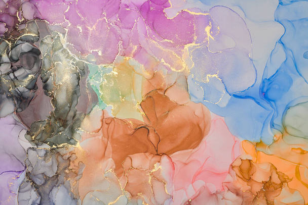 Natural  luxury abstract fluid art painting in alcohol ink technique. Tender and dreamy  wallpaper. Mixture of colors creating transparent waves and golden swirls. For posters, other printed materials - Foto, Imagem
